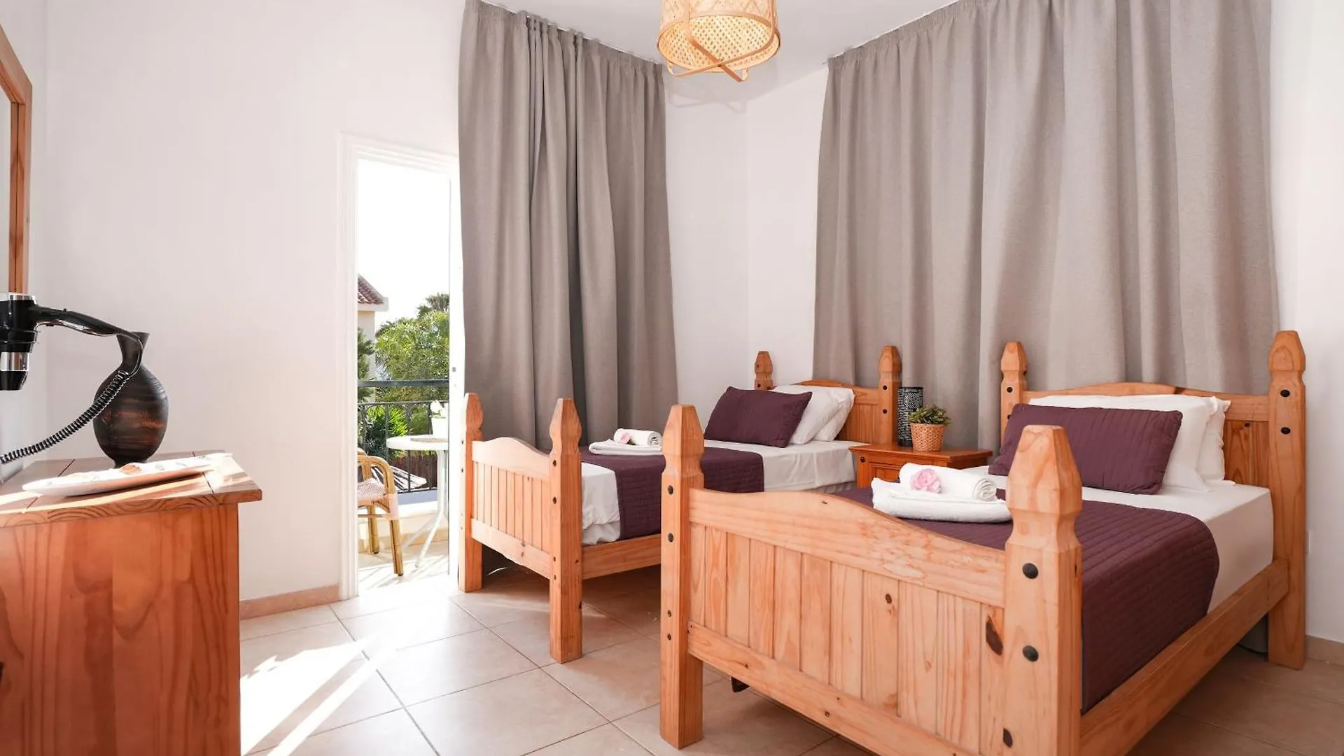 Semesterbostad Villa Posidonia - 200M From Sandy Beach Ayia Napa